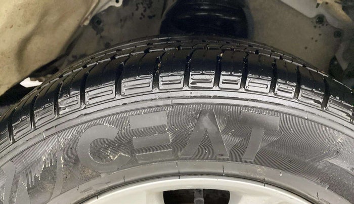 2018 Toyota Innova Crysta 2.7 VX 7 STR, Petrol, Manual, 51,840 km, Right Front Tyre Tread