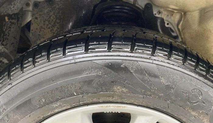 2018 Toyota Innova Crysta 2.7 VX 7 STR, Petrol, Manual, 51,840 km, Left Front Tyre Tread