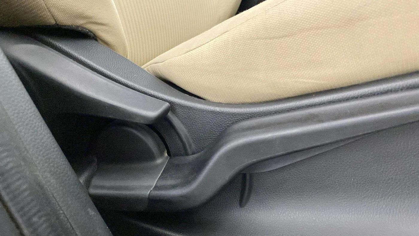 2018 Honda Amaze 1.2L I-VTEC VX, Petrol, Manual, 83,086 km, Driver Side Adjustment Panel
