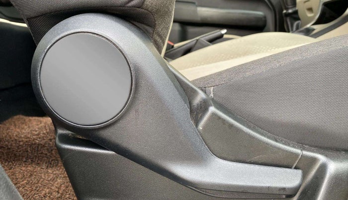 2022 Maruti New Wagon-R VXI 1.0, Petrol, Manual, 3,606 km, Driver Side Adjustment Panel
