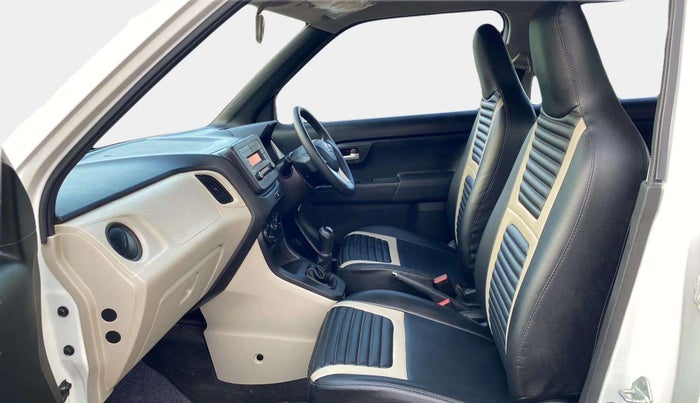 2023 Maruti New Wagon-R ZXI 1.2, Petrol, Manual, 21,683 km, Right Side Front Door Cabin