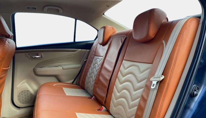 2022 Maruti Ciaz ZETA 1.5 SHVS MT PETROL, Petrol, Manual, 32,633 km, Right Side Rear Door Cabin