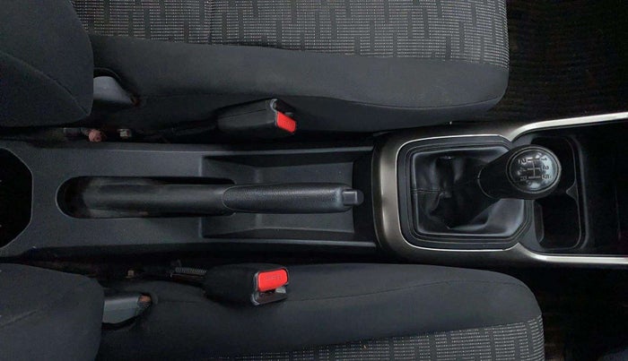 2019 Maruti IGNIS SIGMA 1.2, Petrol, Manual, 44,679 km, Gear Lever