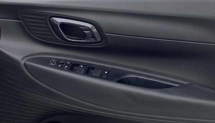 2023 Hyundai NEW I20 SPORTZ 1.2 MT, Petrol, Manual, 9,098 km, Driver Side Door Panels Control