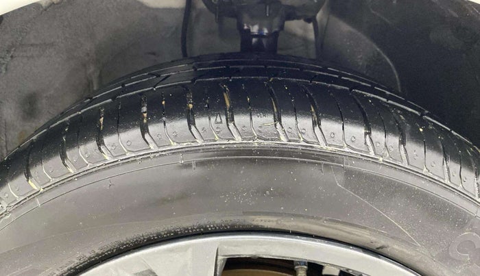 2023 Hyundai NEW I20 SPORTZ 1.2 MT, Petrol, Manual, 9,098 km, Right Front Tyre Tread