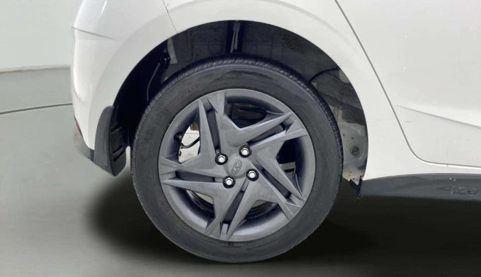 2023 Hyundai NEW I20 SPORTZ 1.2 MT, Petrol, Manual, 9,098 km, Right Rear Wheel
