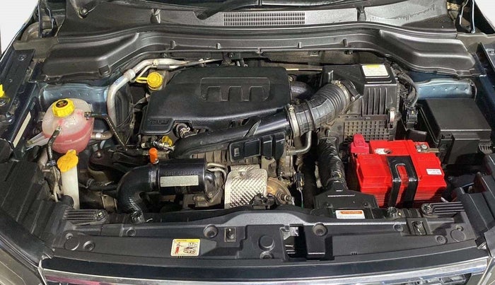 2020 Mahindra XUV300 W8 (O) 1.2 PETROL, Petrol, Manual, 24,687 km, Open Bonet
