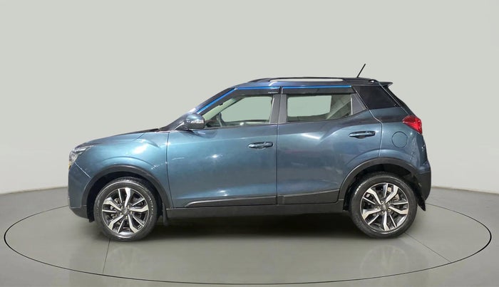 2020 Mahindra XUV300 W8 (O) 1.2 PETROL, Petrol, Manual, 24,687 km, Left Side