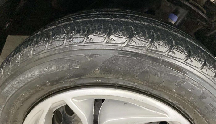 2016 Maruti Baleno DELTA PETROL 1.2, Petrol, Manual, 37,043 km, Left Rear Tyre Tread