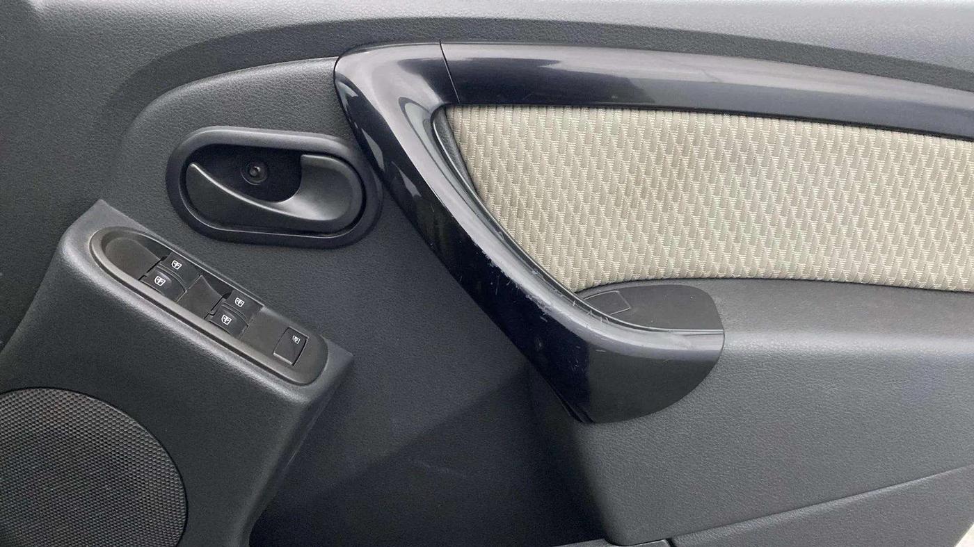 2015 Renault Duster 110 PS RXL DIESEL, Diesel, Manual, 58,263 km, Driver Side Door Panels Control