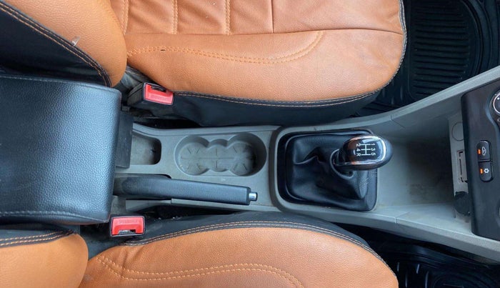 2017 Tata Tiago XE PETROL, CNG, Manual, 68,509 km, Gear Lever