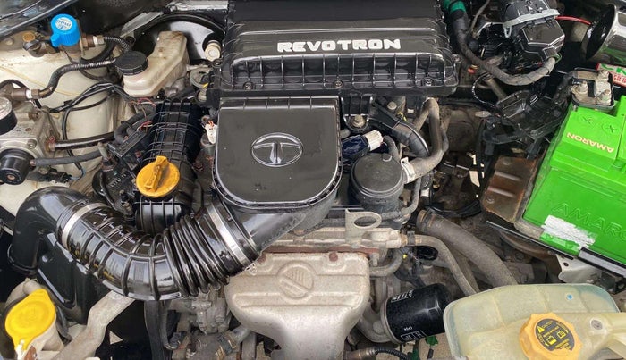 2017 Tata Tiago XE PETROL, CNG, Manual, 68,509 km, Front Windshield