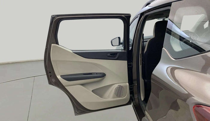 2022 Renault TRIBER RXT LIMITED EDITION, Petrol, Manual, 21,071 km, LHS Rear Door