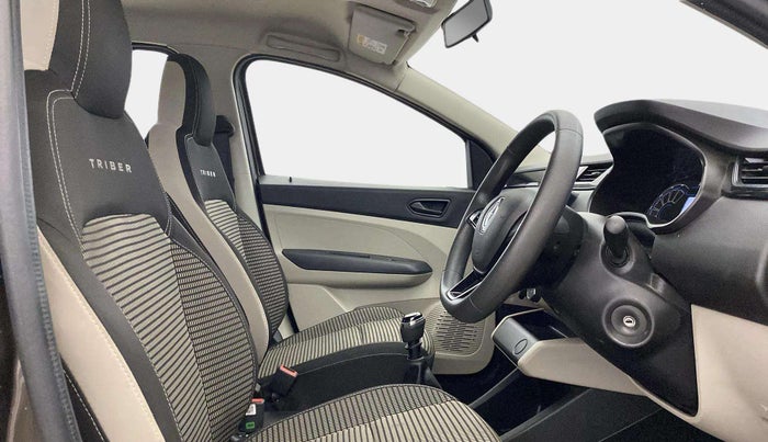 2022 Renault TRIBER RXT LIMITED EDITION, Petrol, Manual, 21,071 km, Right Side Front Door Cabin