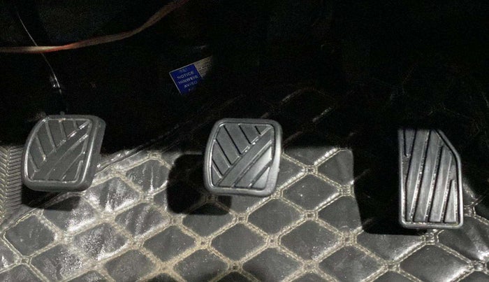 2020 Maruti Baleno SIGMA PETROL 1.2, CNG, Manual, 59,423 km, Pedals