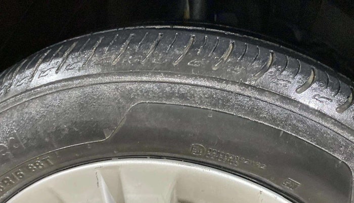 2020 Maruti Baleno SIGMA PETROL 1.2, CNG, Manual, 59,423 km, Left Rear Tyre Tread