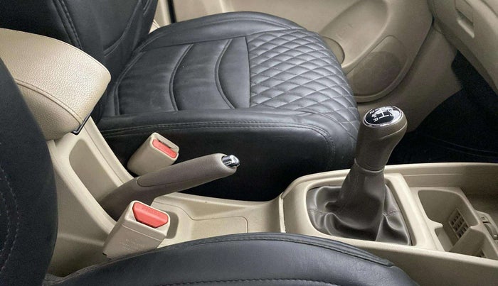 2022 Maruti Ertiga ZXI (O) CNG, CNG, Manual, 39,364 km, Gear Lever