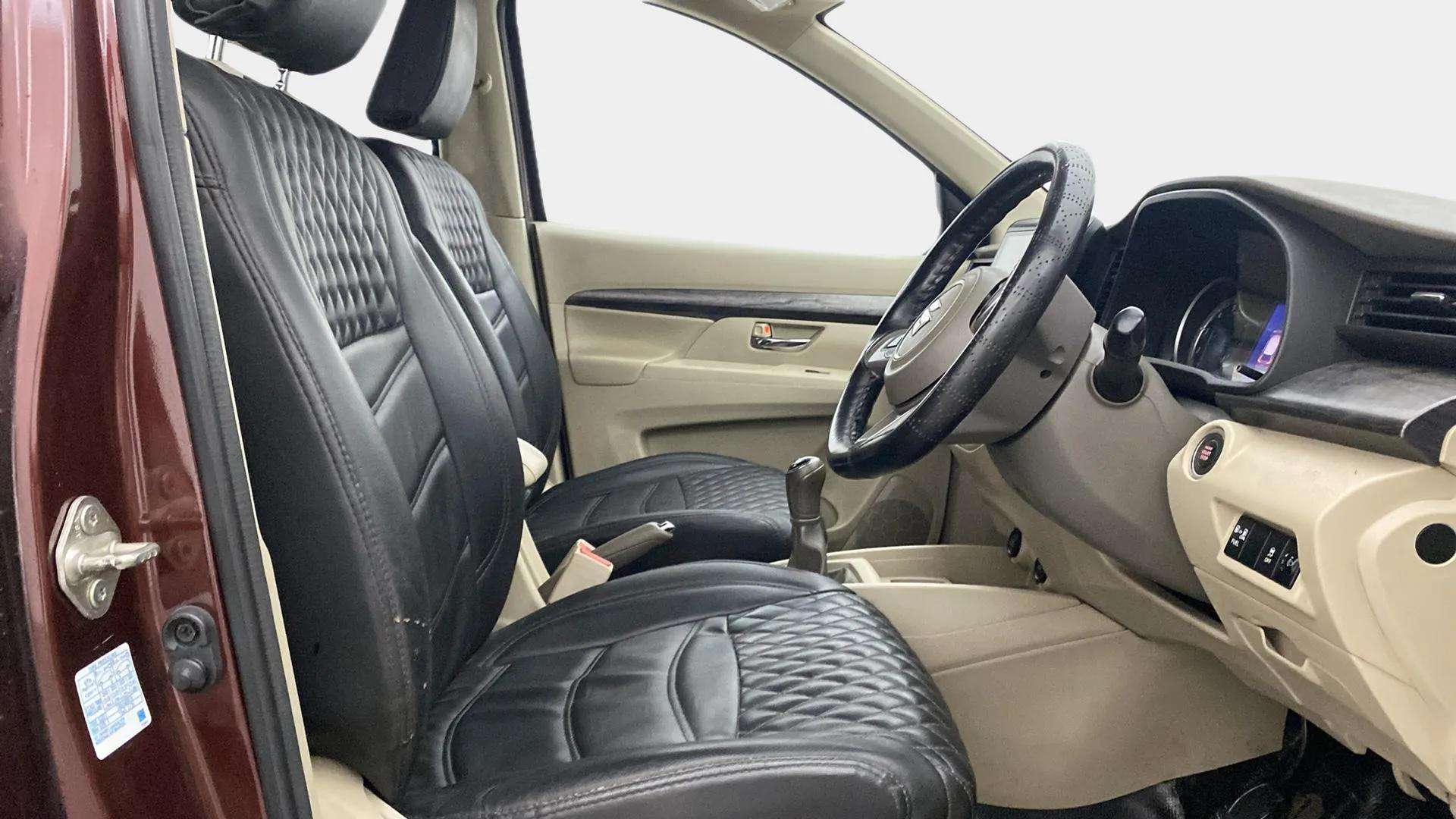 Front-Cabin-View