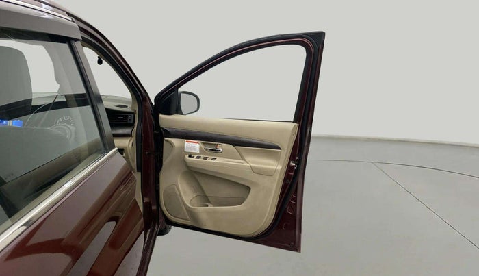 2022 Maruti Ertiga ZXI (O) CNG, CNG, Manual, 39,364 km, RHS Front Door