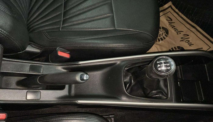 2018 Maruti Baleno ALPHA PETROL 1.2, Petrol, Manual, 33,530 km, Gear Lever