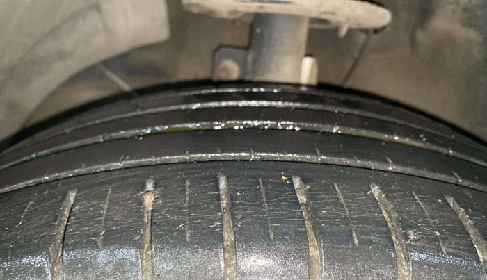 2018 Maruti Baleno ALPHA PETROL 1.2, Petrol, Manual, 33,530 km, Left Front Tyre Tread