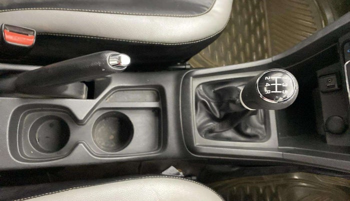 2016 Maruti Vitara Brezza ZDI PLUS, Diesel, Manual, 71,908 km, Gear Lever