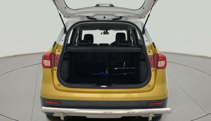 2016 Maruti Vitara Brezza ZDI PLUS, Diesel, Manual, 71,908 km, Boot Inside