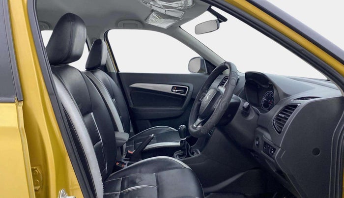 2016 Maruti Vitara Brezza ZDI PLUS, Diesel, Manual, 71,908 km, Right Side Front Door Cabin