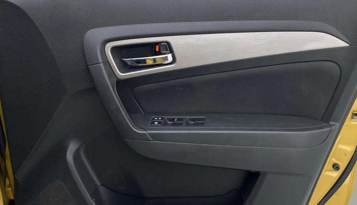 2016 Maruti Vitara Brezza ZDI PLUS, Diesel, Manual, 71,908 km, Driver Side Door Panels Control