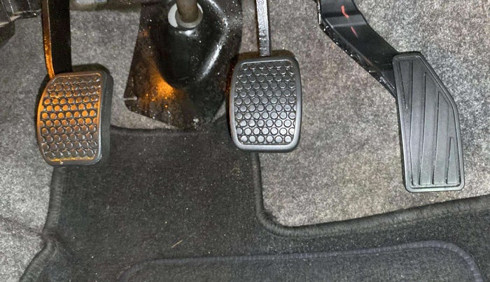 2017 Maruti Alto K10 VXI, Petrol, Manual, 39,457 km, Pedals