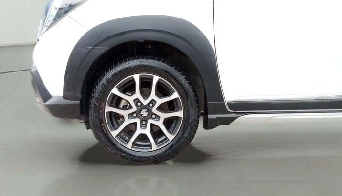 2022 Maruti XL6 ZETA MT, Petrol, Manual, 45,106 km, Left Front Wheel