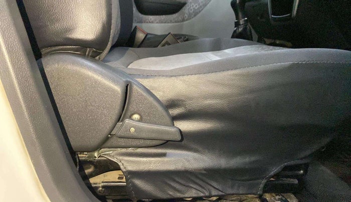 2019 Maruti Alto 800 LXI, Petrol, Manual, 64,144 km, Driver Side Adjustment Panel