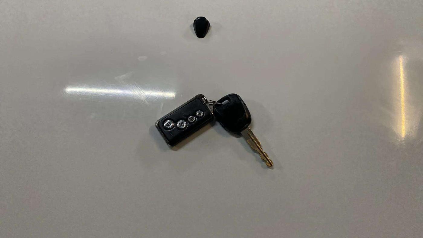 2019 Maruti Alto 800 LXI, Petrol, Manual, 64,144 km, Key Close Up