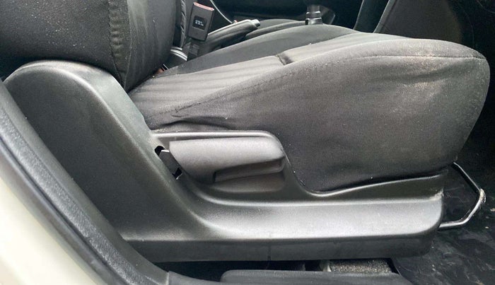 2014 Maruti Swift VXI, Petrol, Manual, 28,193 km, Driver Side Adjustment Panel
