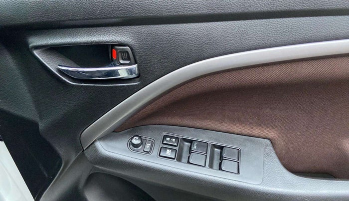 2023 Maruti BREZZA ZXI SMART HYBRID , Petrol, Manual, 29,522 km, Driver Side Door Panels Control