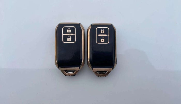 2023 Maruti BREZZA ZXI SMART HYBRID , Petrol, Manual, 29,522 km, Key Close Up