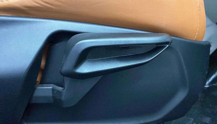 2020 Tata NEXON XZ PLUS PETROL, Petrol, Manual, 54,855 km, Driver Side Adjustment Panel