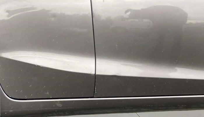 2015 Honda Brio S MT, Petrol, Manual, 78,209 km, Right running board - Minor scratches