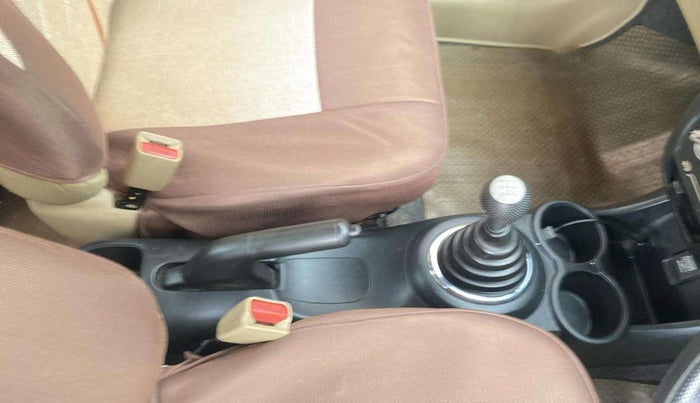 2015 Honda Brio S MT, Petrol, Manual, 78,193 km, Gear Lever