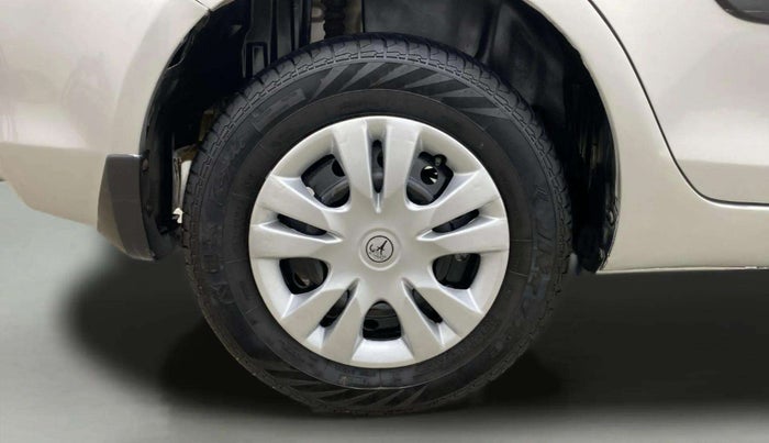 2015 Maruti Swift Dzire VXI, Petrol, Manual, 78,339 km, Right Rear Wheel