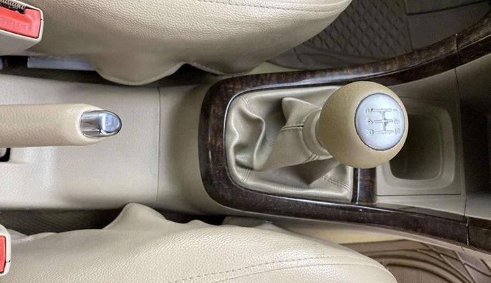 2015 Maruti Swift Dzire VXI, Petrol, Manual, 78,339 km, Gear Lever