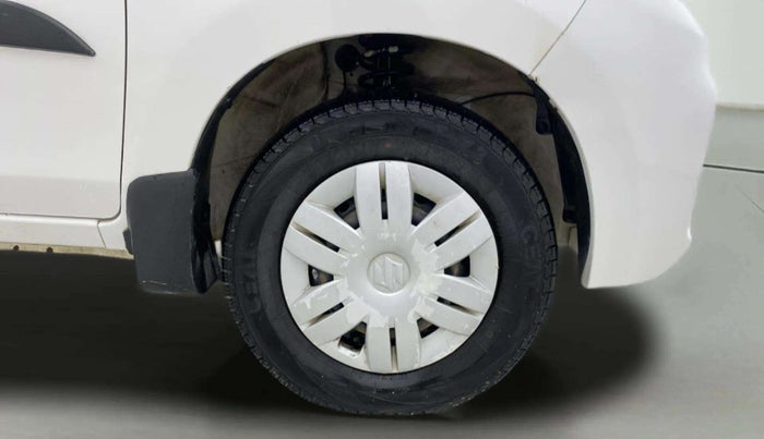 2019 Maruti Alto VXI, Petrol, Manual, 63,460 km, Right Front Wheel