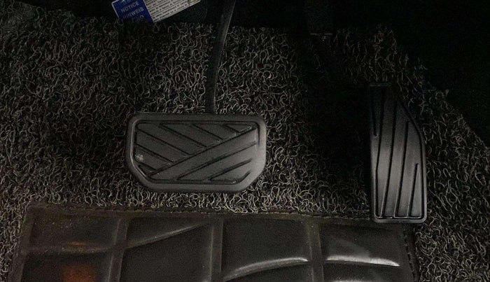 2018 Maruti Baleno ZETA CVT PETROL 1.2, Petrol, Automatic, 77,475 km, Pedals