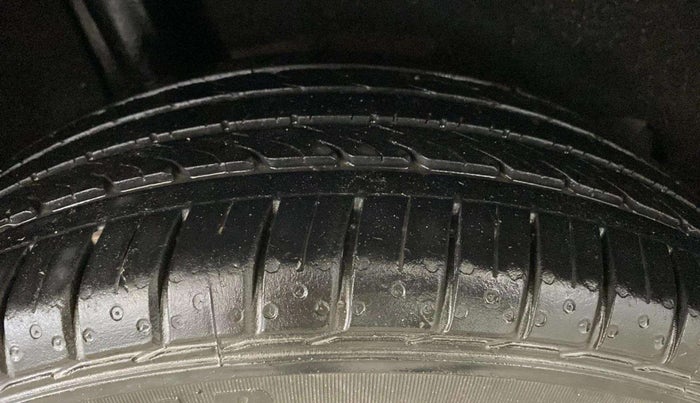 2018 Maruti Baleno ZETA CVT PETROL 1.2, Petrol, Automatic, 77,475 km, Right Rear Tyre Tread