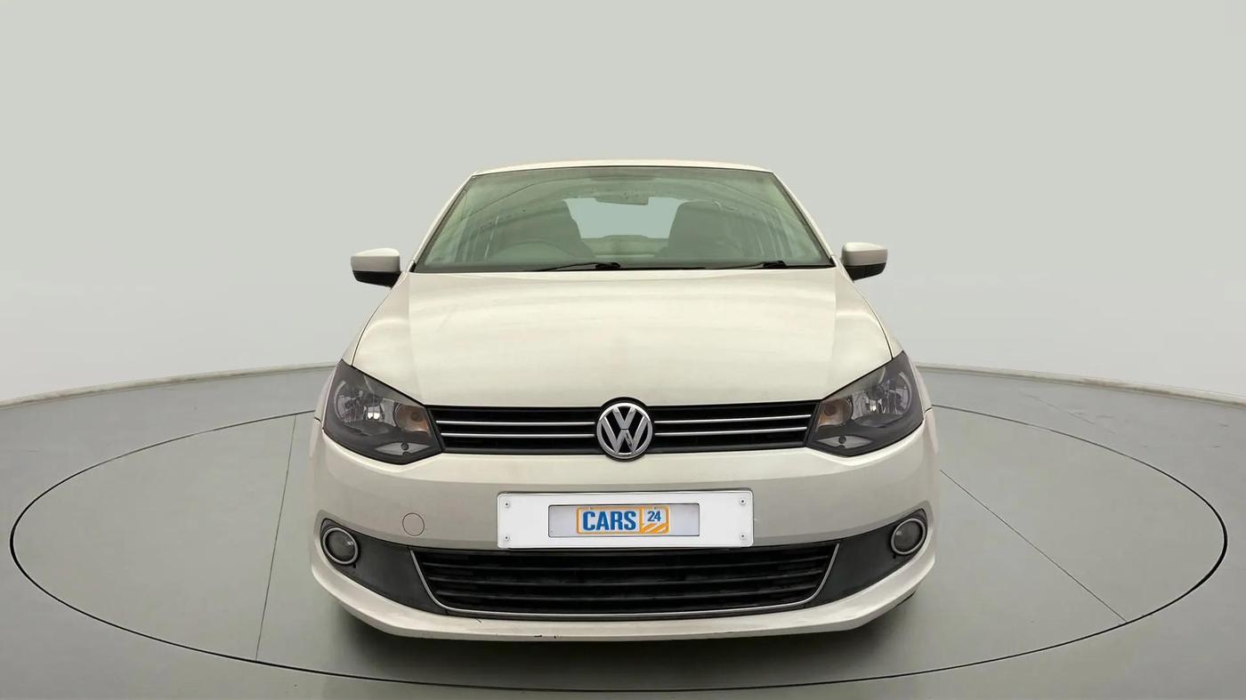 2014 Volkswagen Vento HIGHLINE 1.6 MPI, Petrol, Manual, 87,391 km, Front