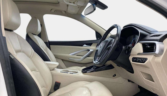 2021 MG HECTOR SHARP 1.5 PETROL CVT, Petrol, Automatic, 68,810 km, Right Side Front Door Cabin