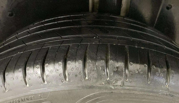 2021 MG HECTOR SHARP 1.5 PETROL CVT, Petrol, Automatic, 68,810 km, Left Rear Tyre Tread