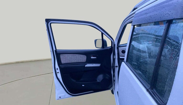 2016 Maruti Wagon R 1.0 VXI, Petrol, Manual, 35,798 km, LHS Front Door