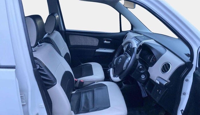 2016 Maruti Wagon R 1.0 VXI, Petrol, Manual, 35,798 km, Right Side Front Door Cabin