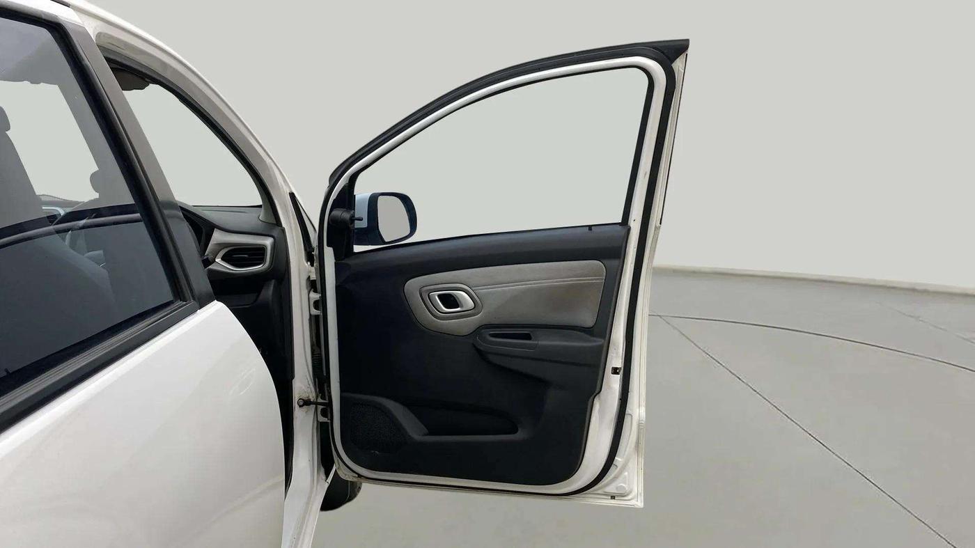 2020 Datsun Redi Go T(O) 1.0 AMT, Petrol, Automatic, 40,330 km, RHS Front Door
